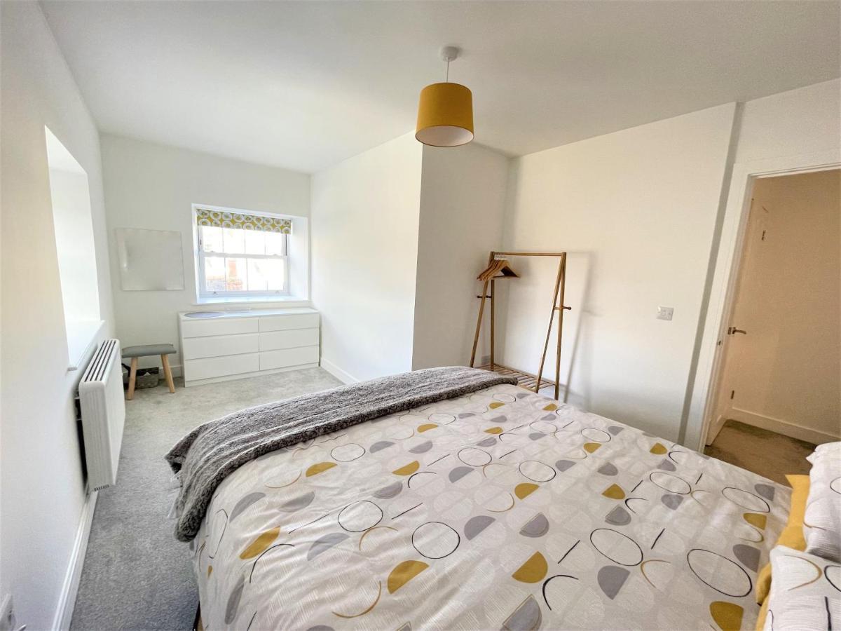 Modern 2 Bed Apt Centre Of Penzance, Lift Access Экстерьер фото